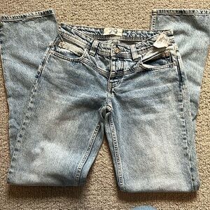Women’s jeans